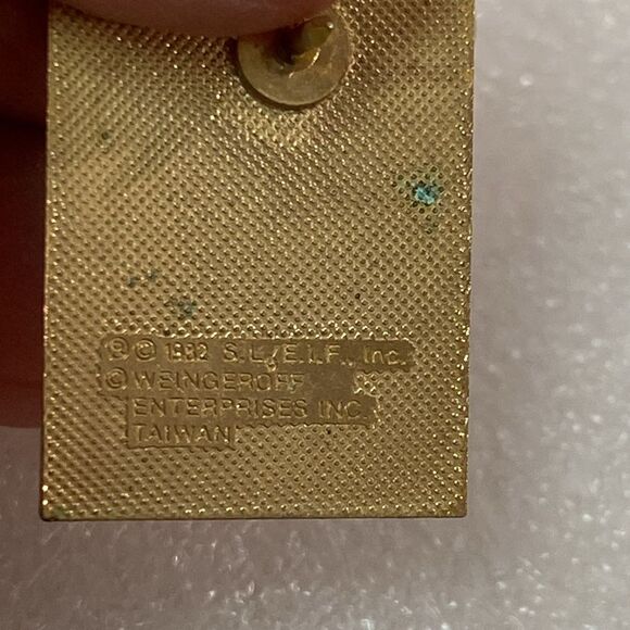 Vintage Liberty Gold and Green Enamel Pin Lady Liberty Pin - Picture 4 of 5